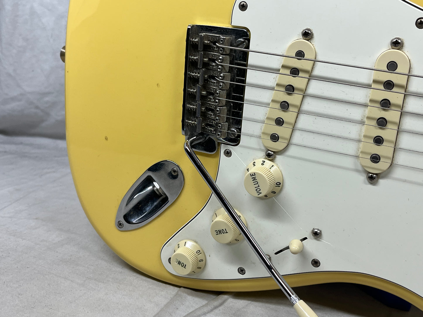 Fender Player Stratocaster Strat Electric Guitar MIM - Made in Mexico - Buttercream