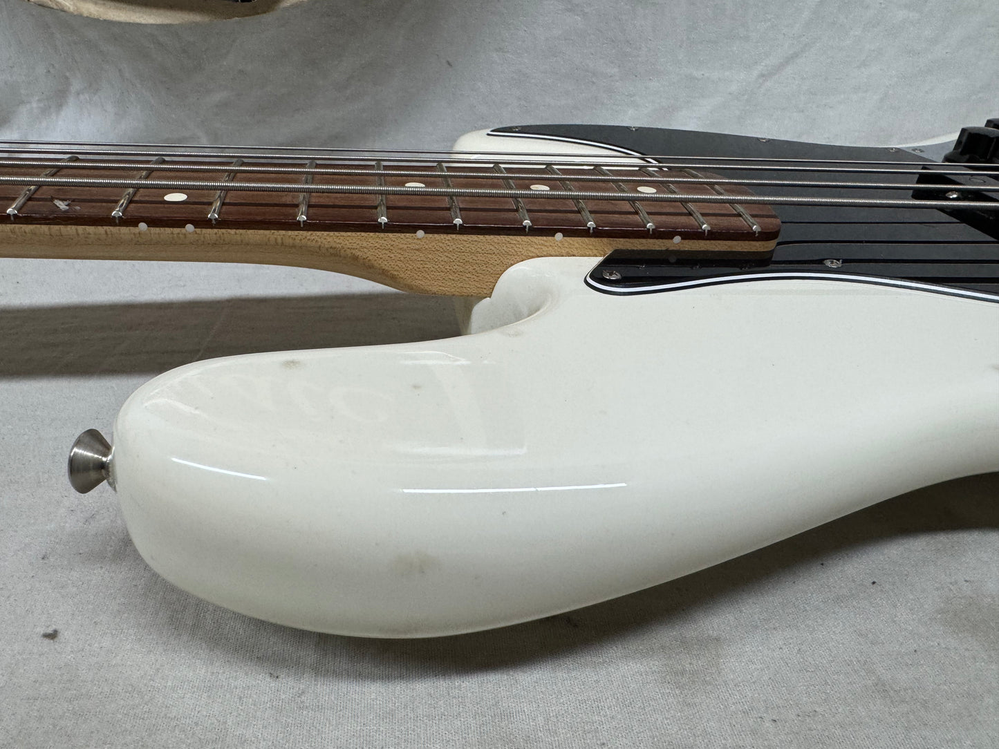 Fender American Performer Jazz Bass 4-string J-Bass with Gig Bag 2019 - Arctic White / Rosewood fingerboard