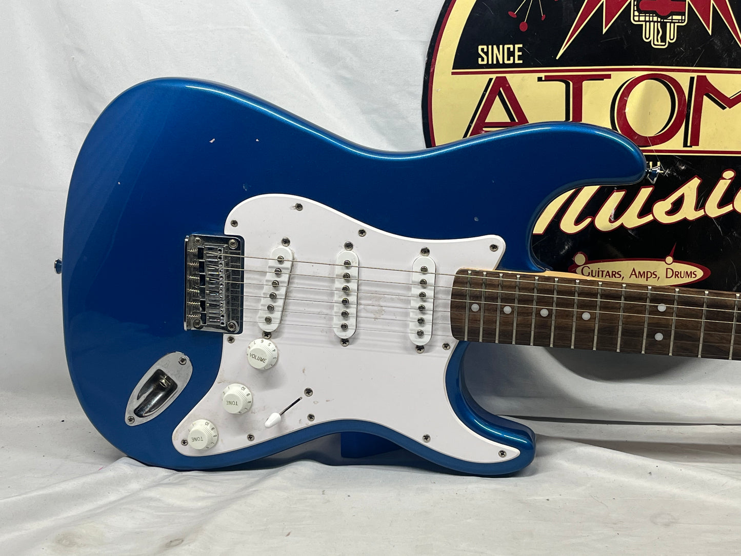 Squier FSR Bullet Stratocaster Strat HT Electric Guitar - Lake Placid Blue