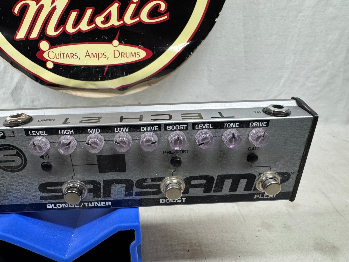 Tech 21 FlyRig5 fly rig 5 v2 Guitar Multi-Effects Pedal with Tin Box