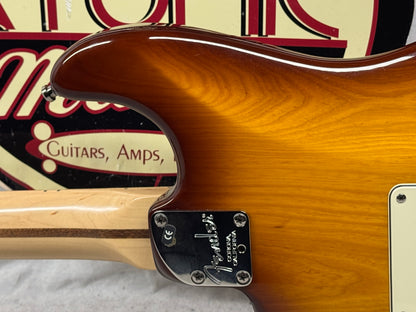 Fender American Deluxe Ash Stratocaster Guitar with Case 2005 - Tobacco Sunburst / Maple neck
