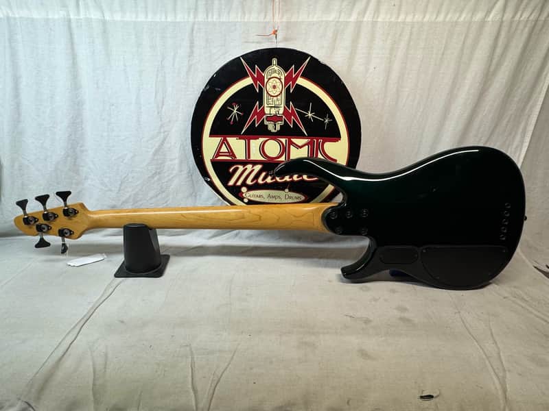 Peavey Millennium 5-string Bass - Image 7