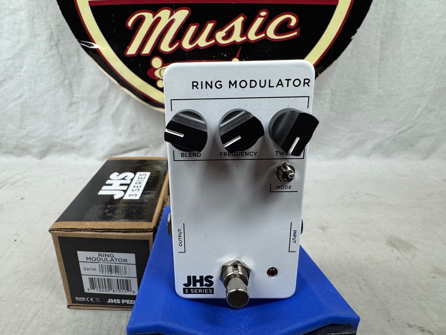 JHS Pedals 3 Series Ring Modulator Pedal with Box