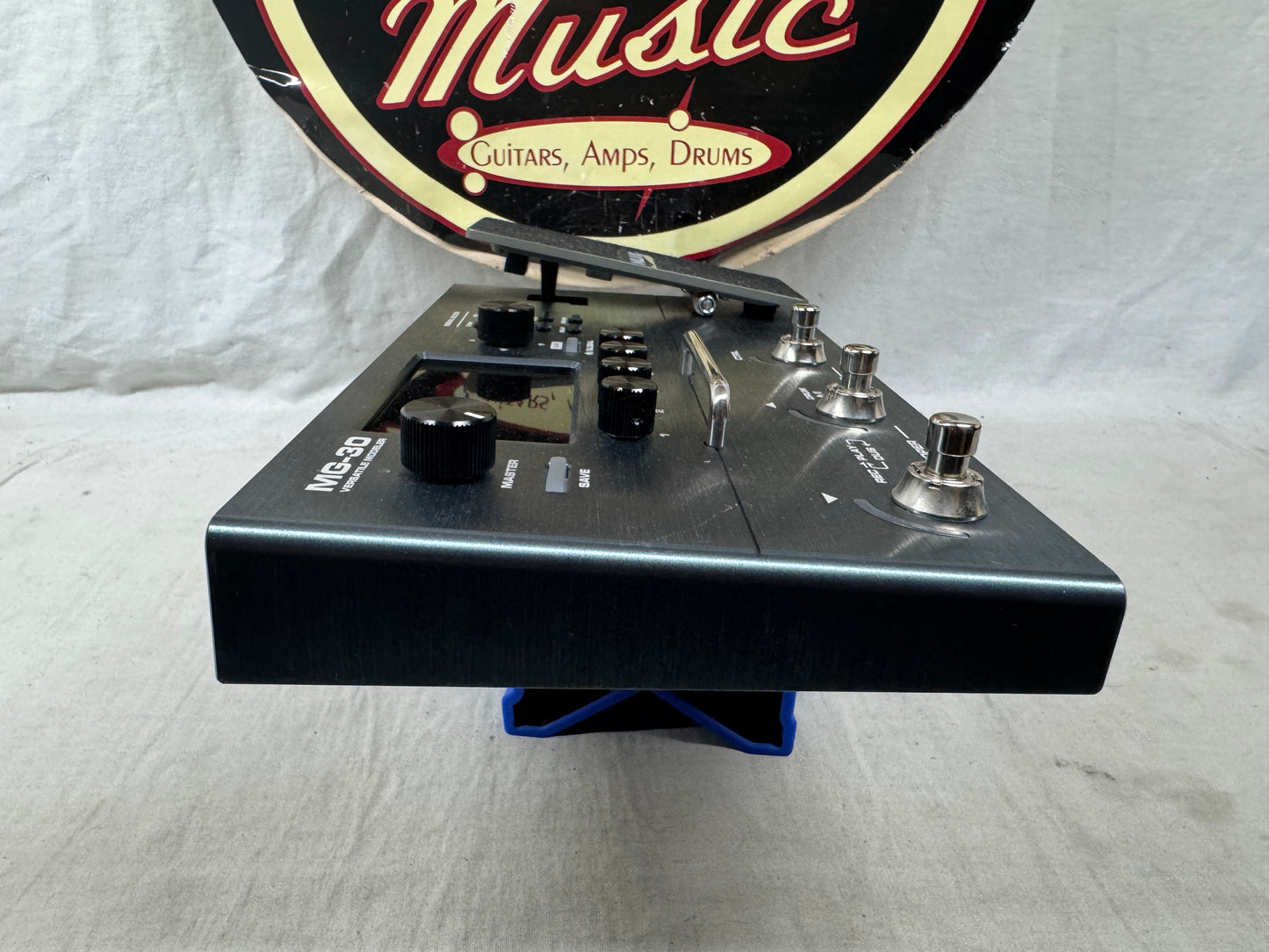 NuX MG-30 mg30 Versatile Modeler Multi-Effects Pedal