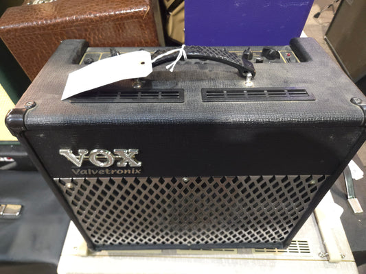 Vox Valvetronix AD30VT 30-Watt 1x10 Modeling Guitar Combo 2004 - 2008 - Local Pickup Only