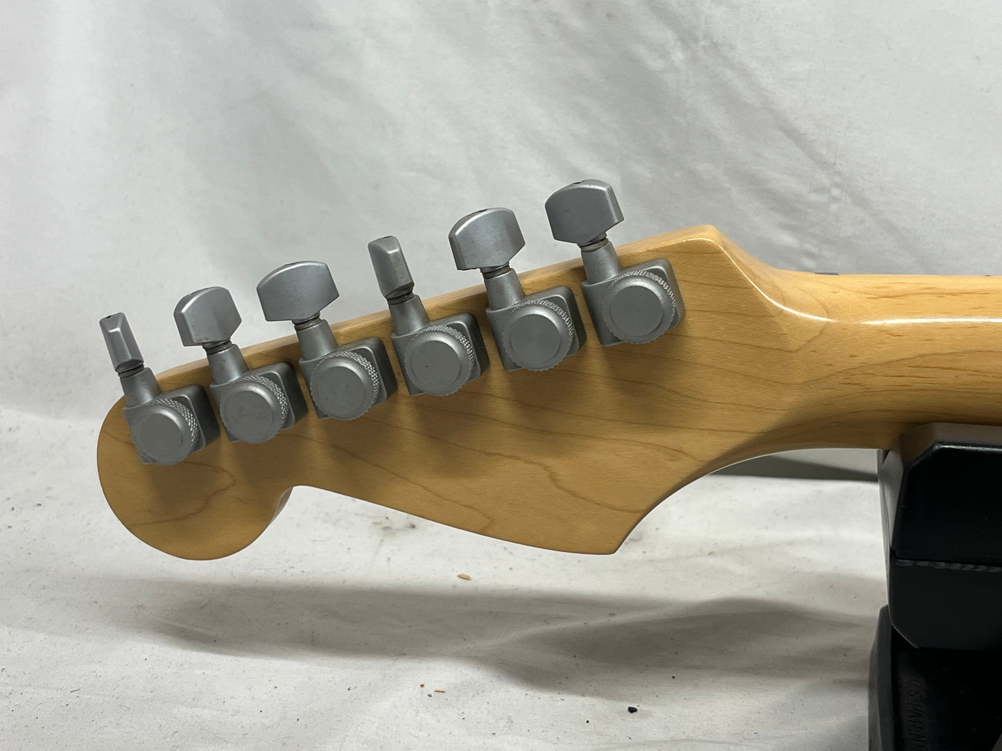 Fender Deluxe Stratocaster Strat Plus Electric Guitar - Antique Burst