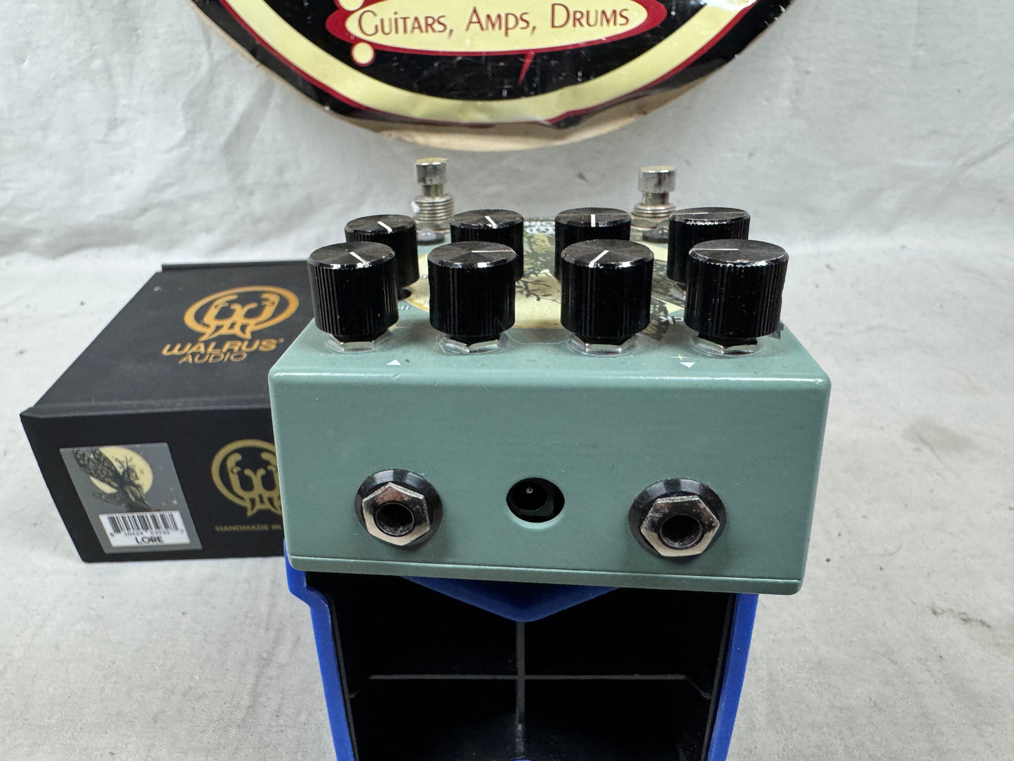 Walrus Audio Lore Reverse Soundscape Generator Reverb Pedal with Box