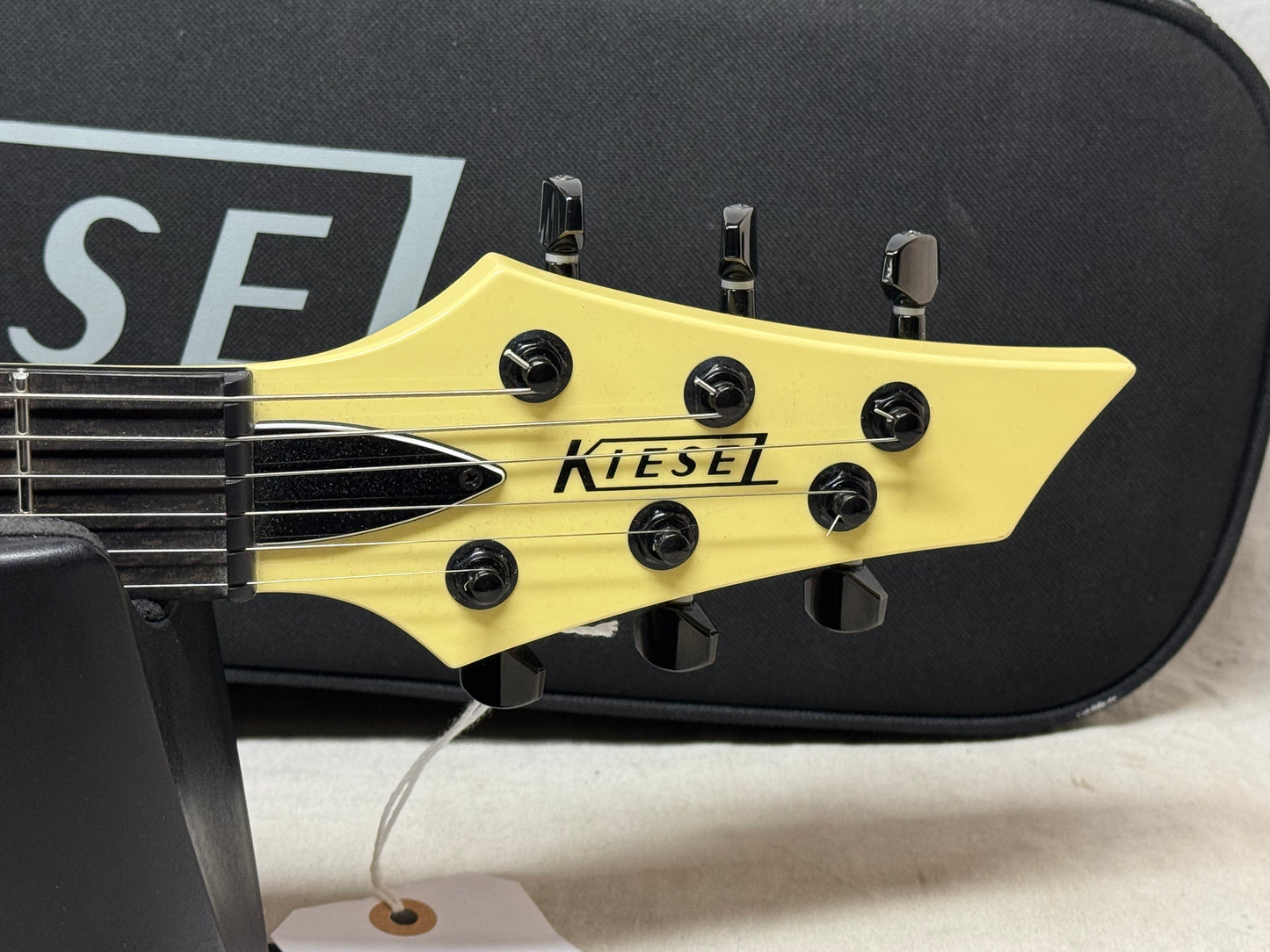Kiesel SCB6 Singlecut Guitar with Gig Bag