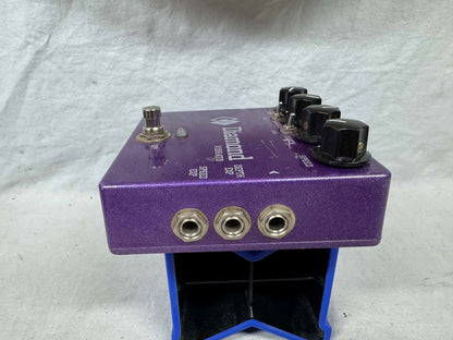 Diamond Effects Vibrato v1 Chorus Vibrato Pedal with Power Supply