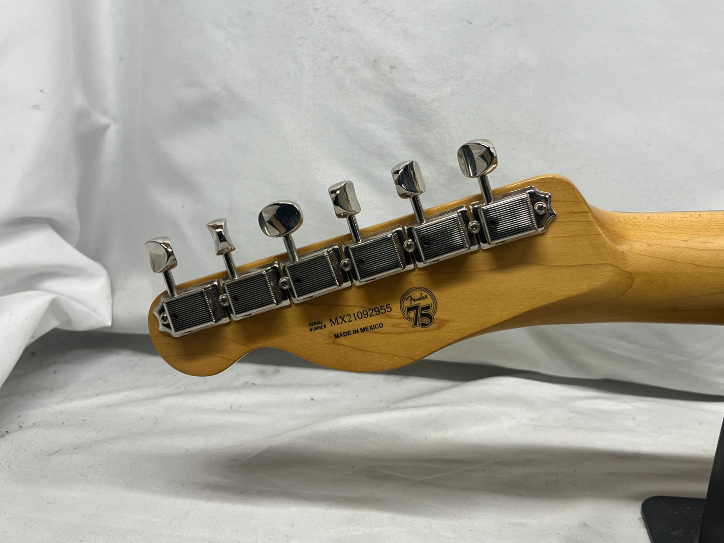 Fender Noventa Telecaster Tele Electric Guitar MIM - Made in Mexico - 2-Color Sunburst