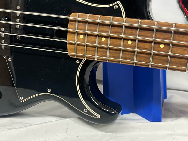 Yamaha Broad Bass BB234 4-String Electric Bass - Image 6