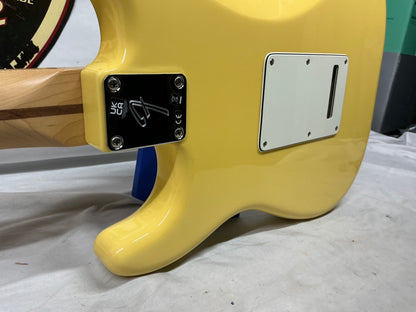 Fender Player Stratocaster 2022 - Butter Cream - Maple Fingerboard