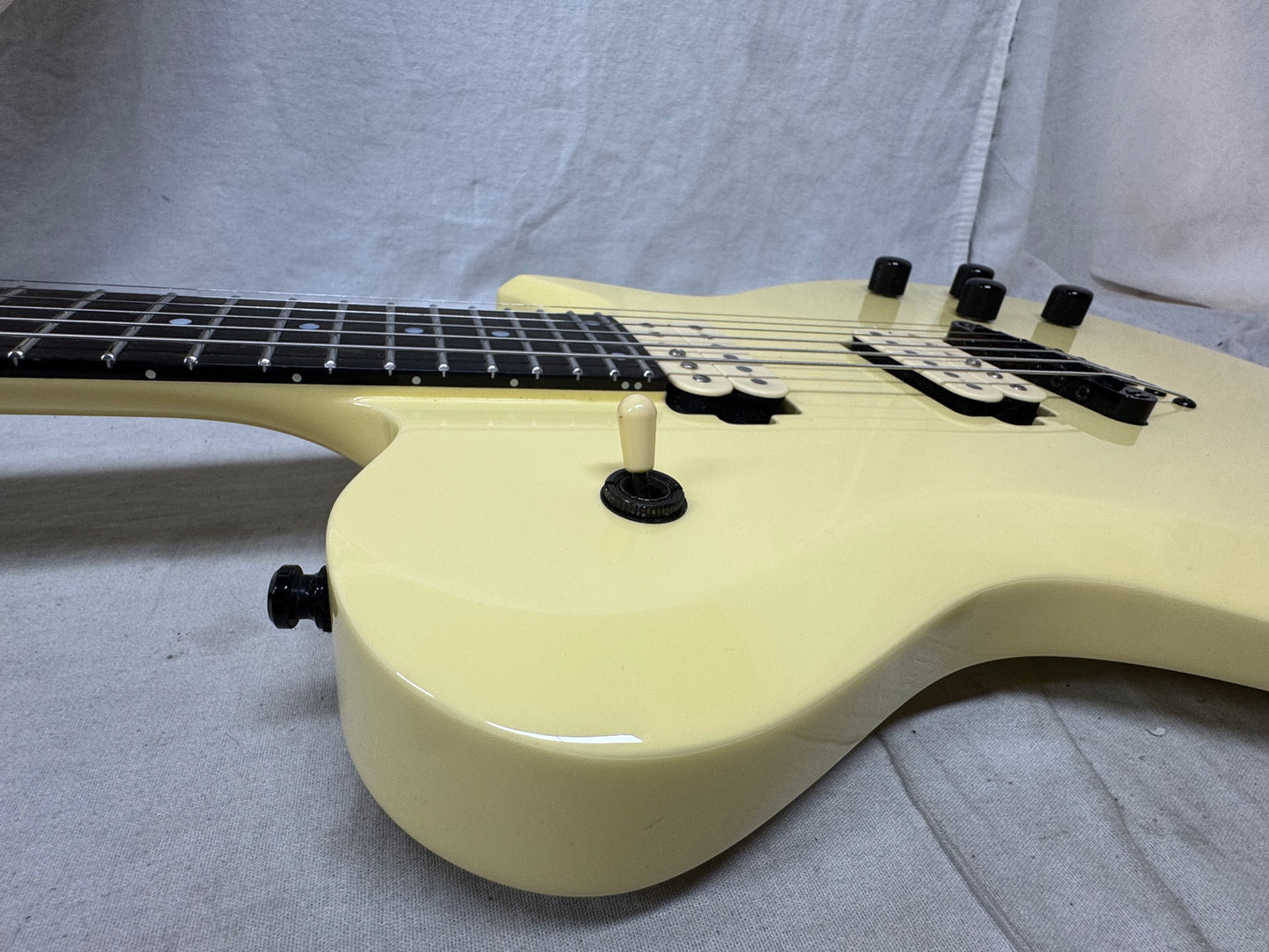 Kiesel SCB6 Singlecut Guitar with Gig Bag