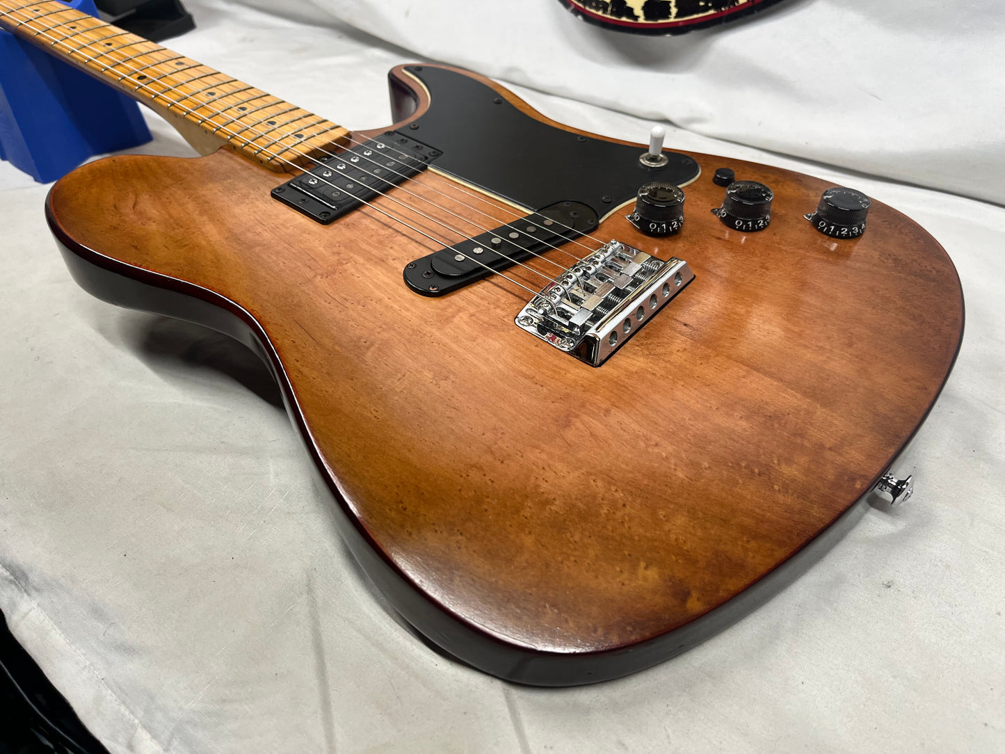 Yamaha SuperJam 800 Singlecut Electric Guitar