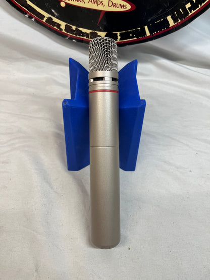 AKG C1000 S Small Diaphragm Multipattern Condenser Microphone