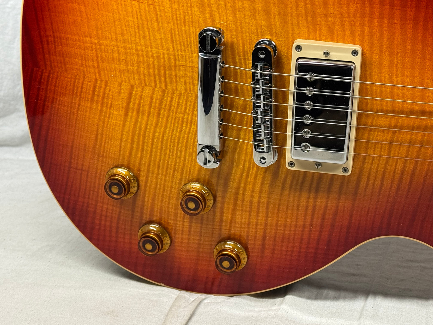 Gibson LP5AAHSCH1 Les Paul Standard AAAA 4A Flame Premium Top Guitar with Case 2013