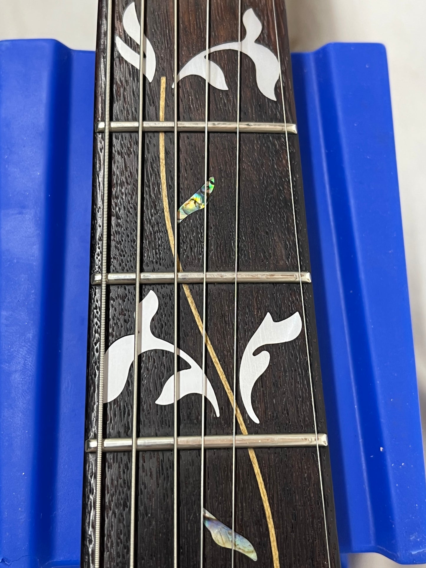 Ibanez JEM7V Prestige Steve Vai Signature HSH Electric Guitar with Hard Case - White