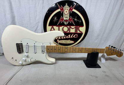 Fender EOB Sustainer Ed O'Brien ( Radiohead ) Signature Stratocaster Guitar with Case - Image 2