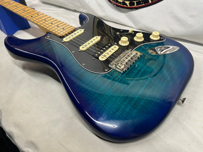 Fender Limited Edition Player Stratocaster HSS Plus Top Electric Guitar MIM - Made in Mexico - Blue Burst
