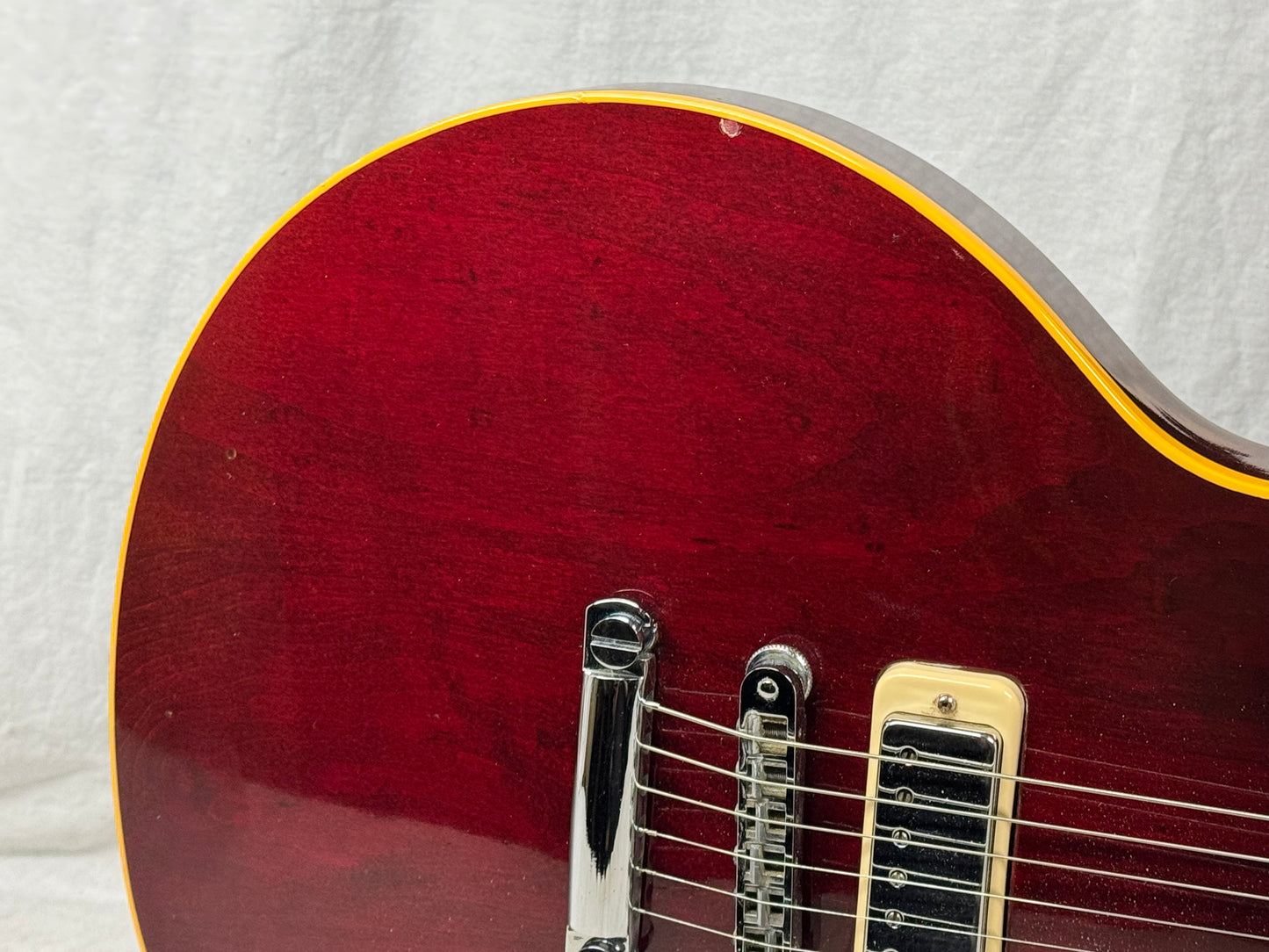 Gibson Les Paul Deluxe Guitar with Case 1978