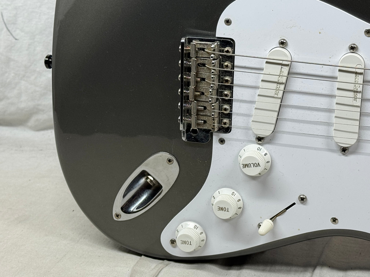 Fender USA Eric Clapton Stratocaster Guitar with Case - Lace Sensor Pickups 1993 - Pewter / Maple neck