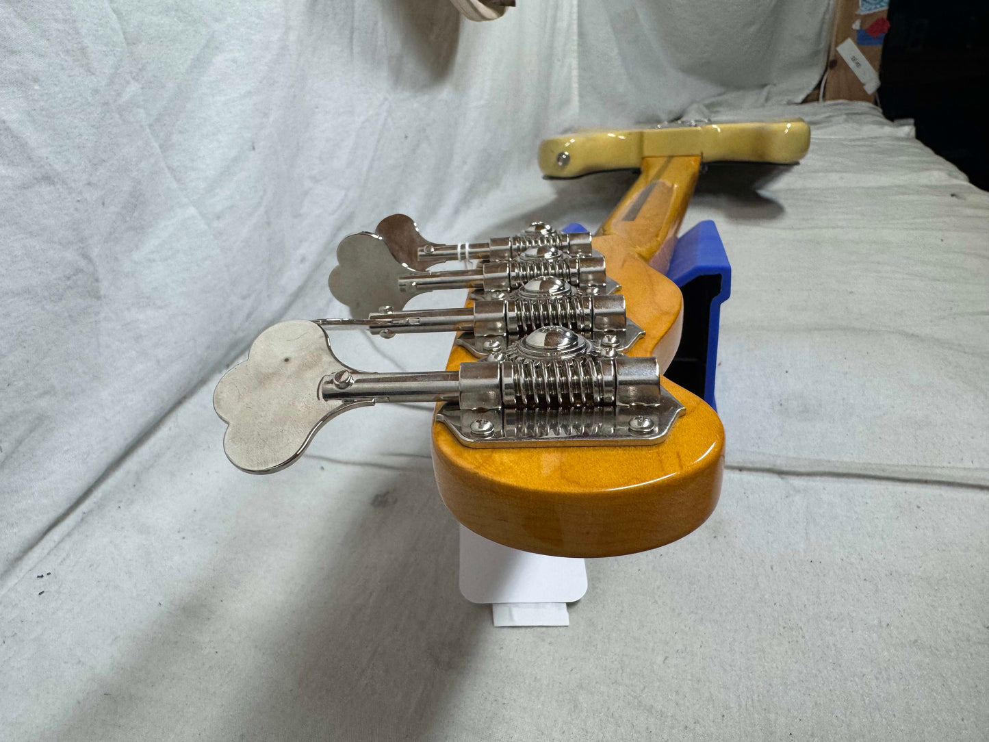 Fender American Vintage II 2 '54 1954 Precision Bass 4-string P-Bass with COA + Case 2022 - Vintage Blonde / Maple neck