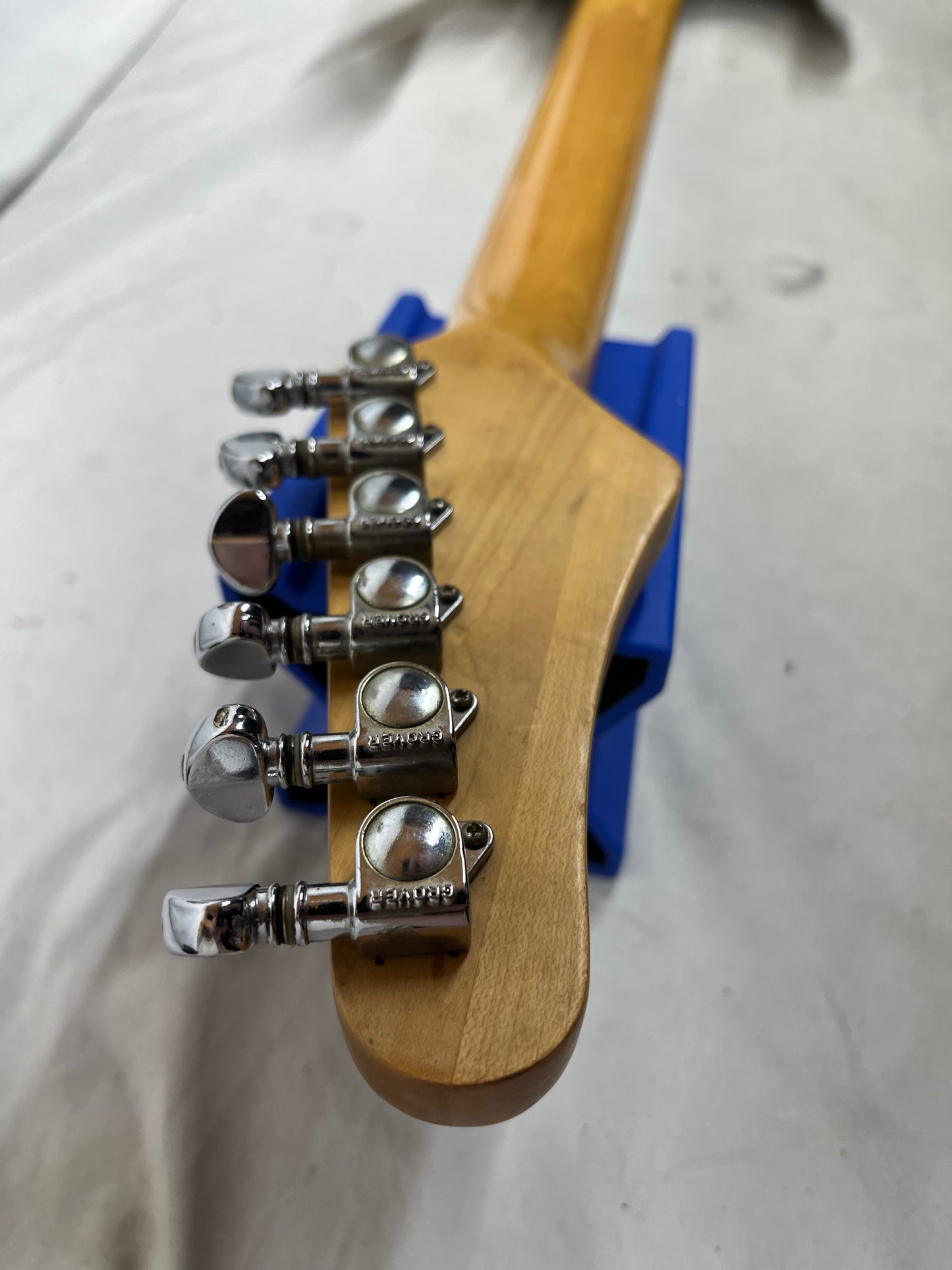 Washburn MG-40 Mercury II Series HSS Doublecut Electric Guitar