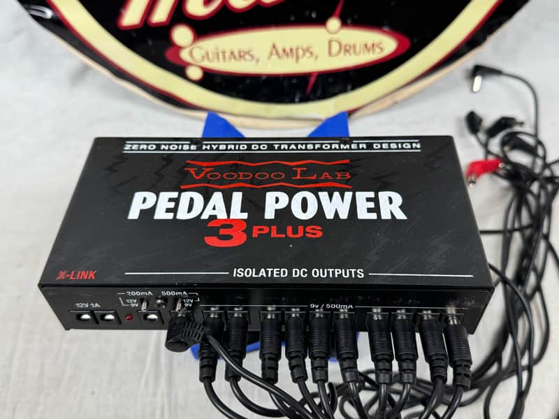 Voodoo Lab Pedal Power 3 Plus Pedal Power Supply with Cables - Image 2
