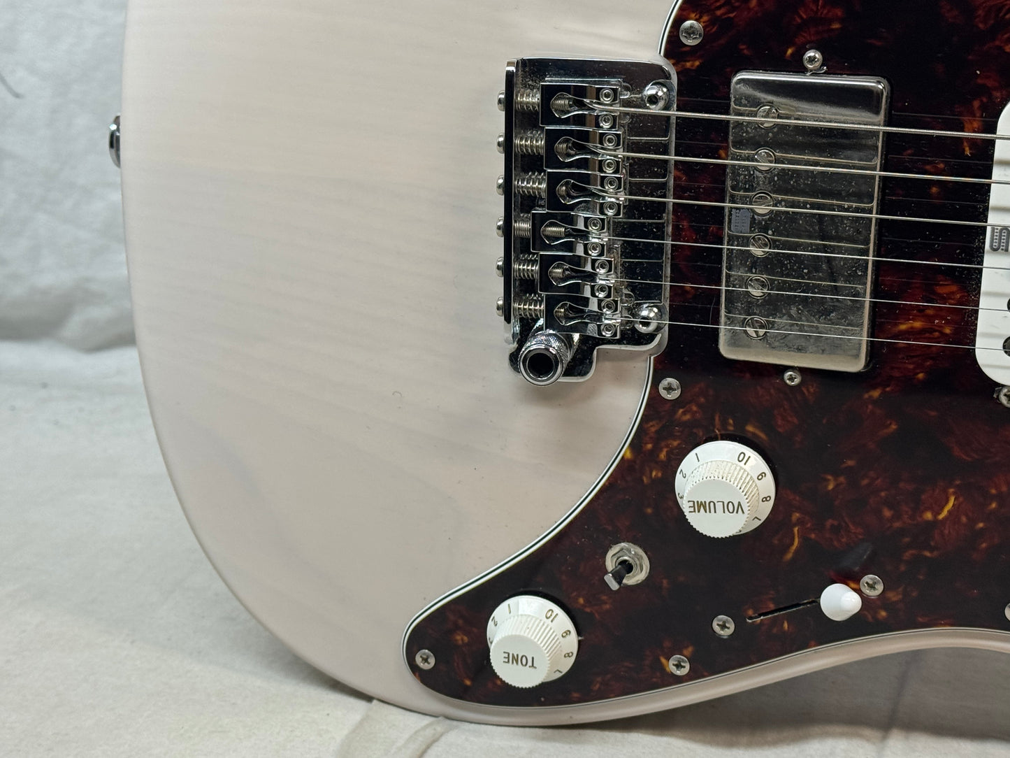 Ibanez Prestige AZ Series AZ2204N-AWD AZ2204 Guitar with Case - MIJ Made In Japan 2023 - Antique White Blonde
