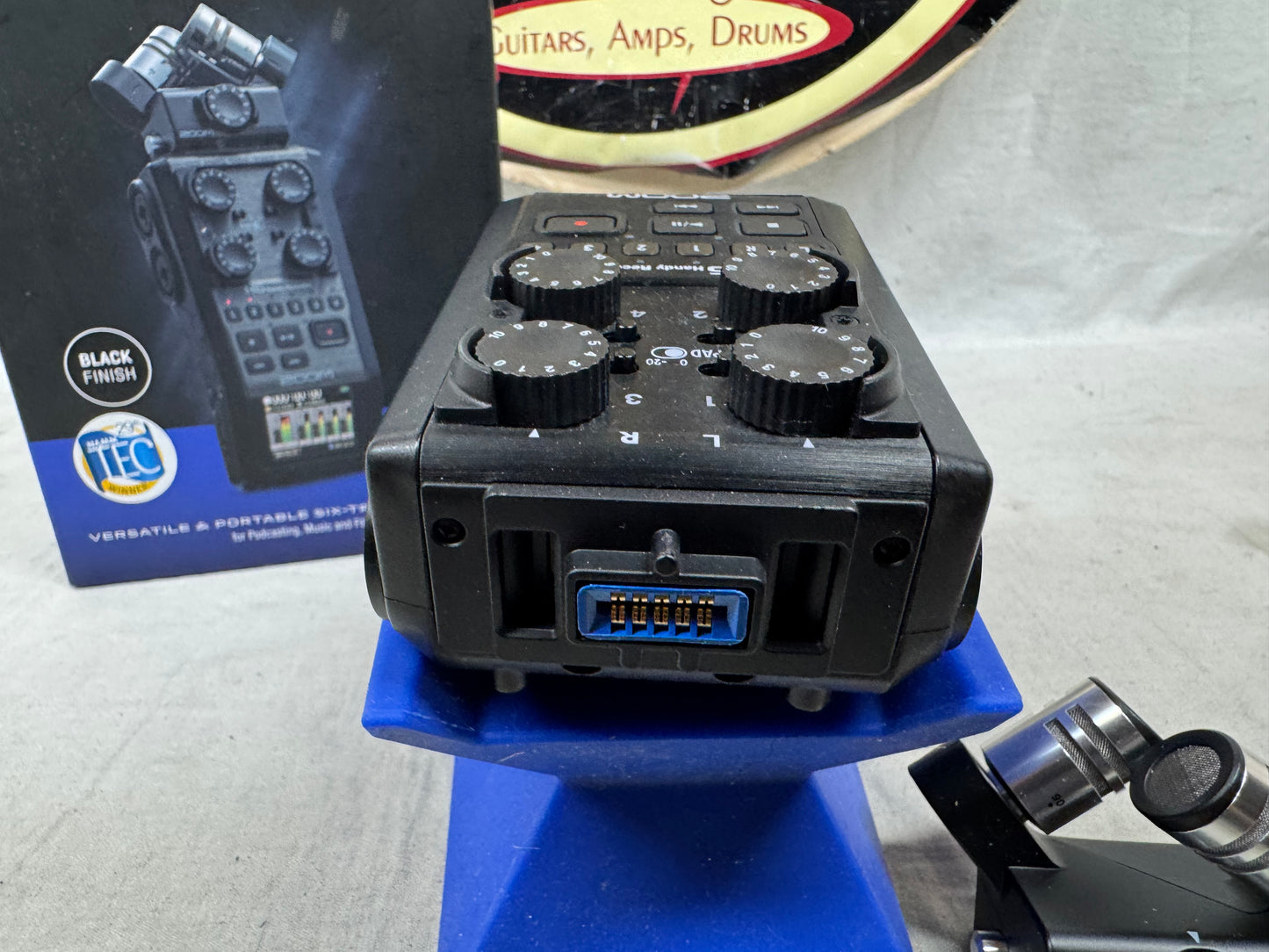 Zoom H6 Handy Recorder with Box