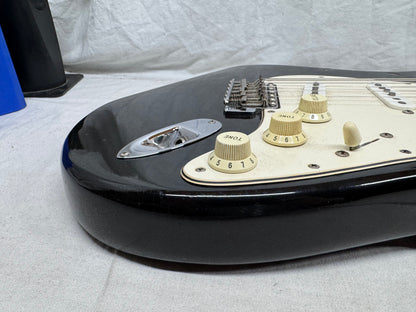 Fender USA Vintage Series '62 1962 Stratocaster Guitar with Case pot codes date to 1988 - Black / Rosewood fingerboard