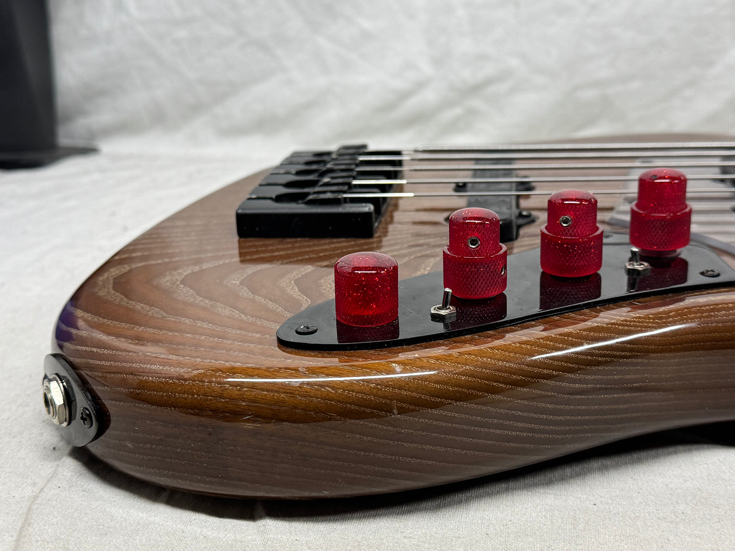 Marco Bass Guitars TFL Singlecut 5-string Bass with John East preamp / handmade Marco pickups