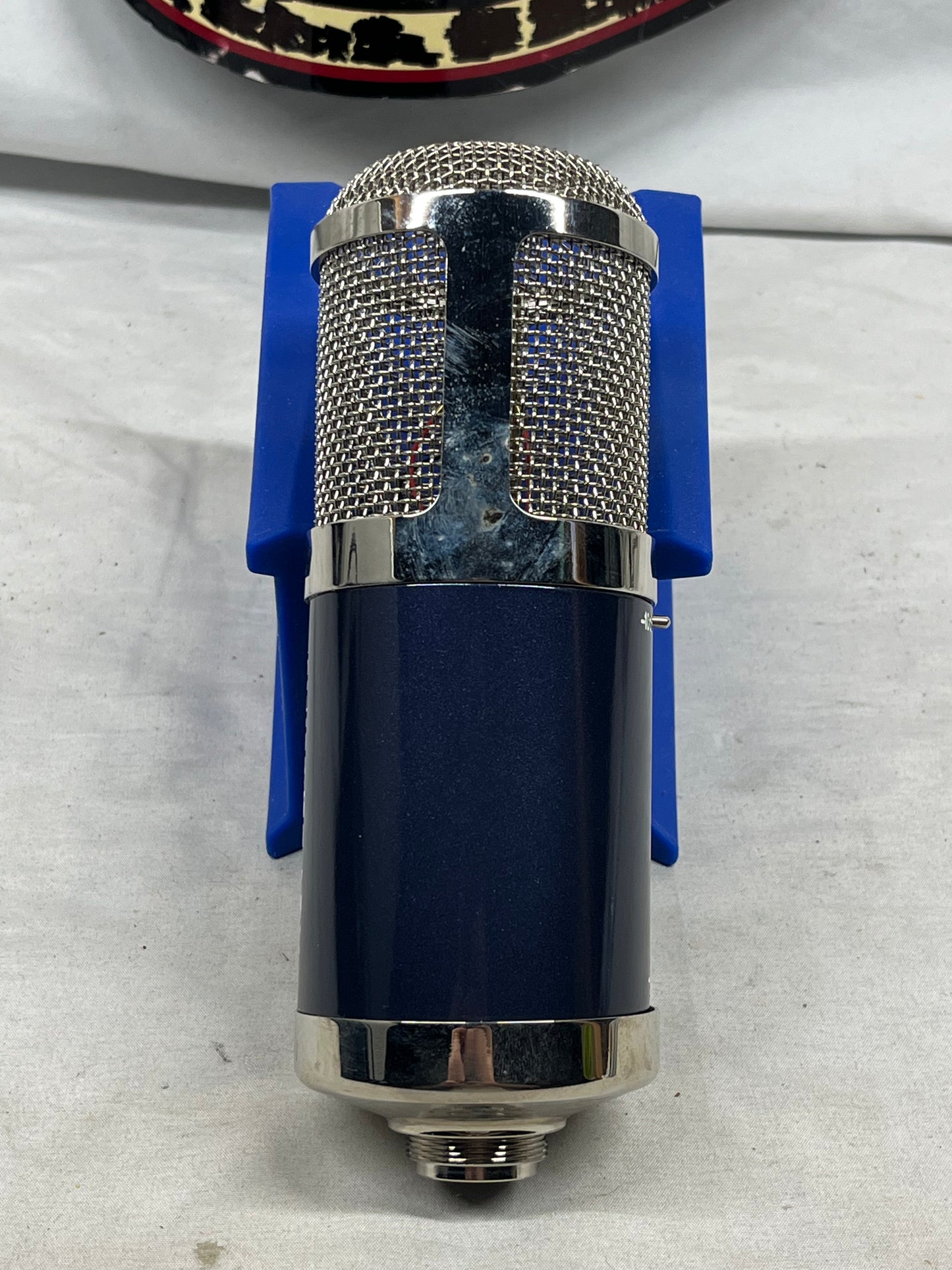 MXL Revelation Variable-Pattern Tube Condenser Microphone with Shock Mount and Case