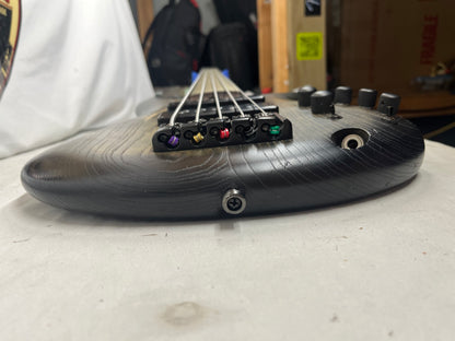 Ibanez Soundgear SR605E 5-String Electric Bass