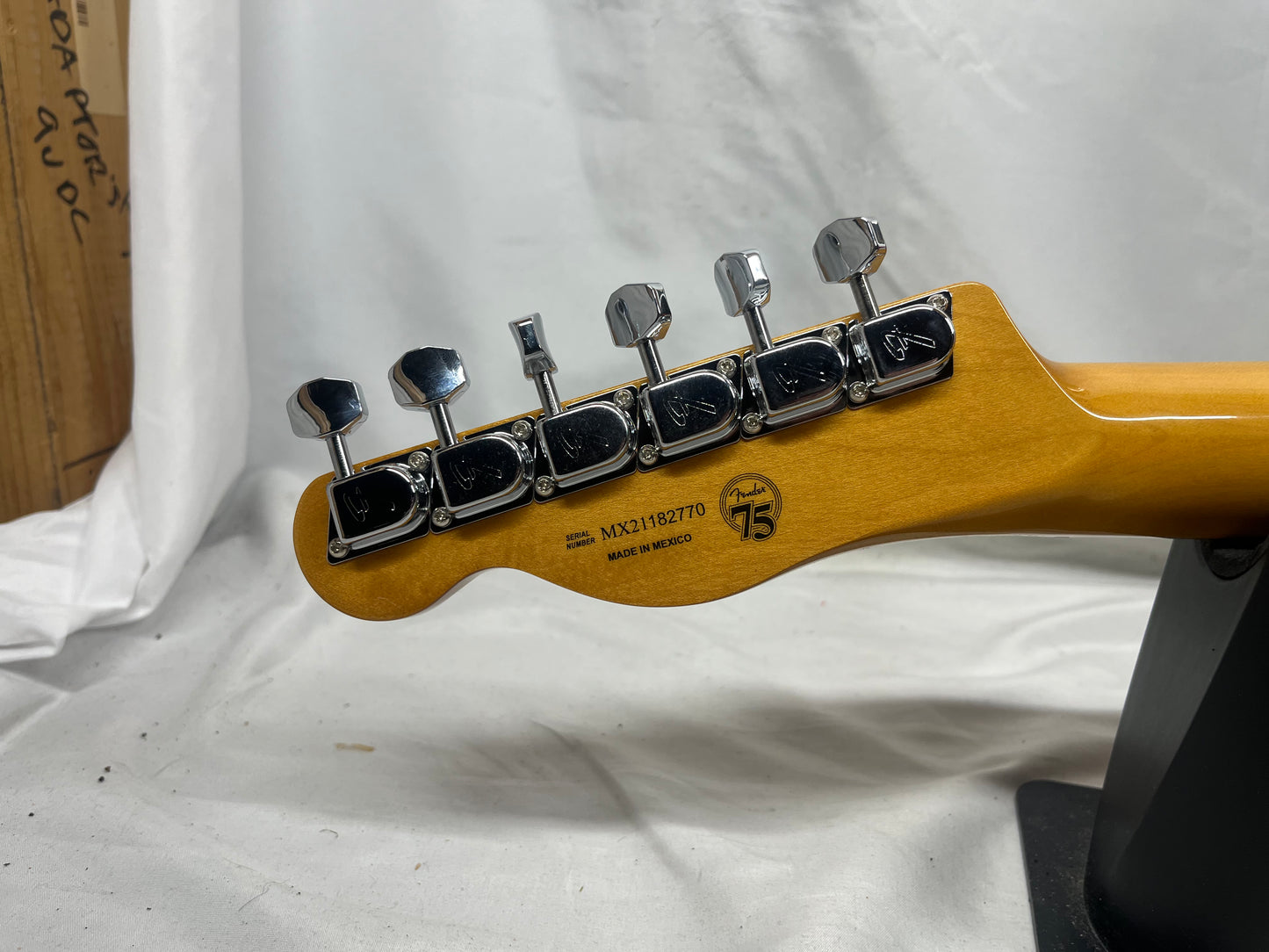 Fender Vintera '70s Telecaster Custom Tele Electric Guitar MIM - Made in Mexico - Fiesta Red