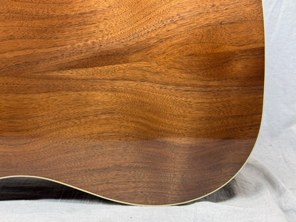 Gibson J-45 j45 Studio Jumbo Acoustic Guitar with Road Runner Case 2019