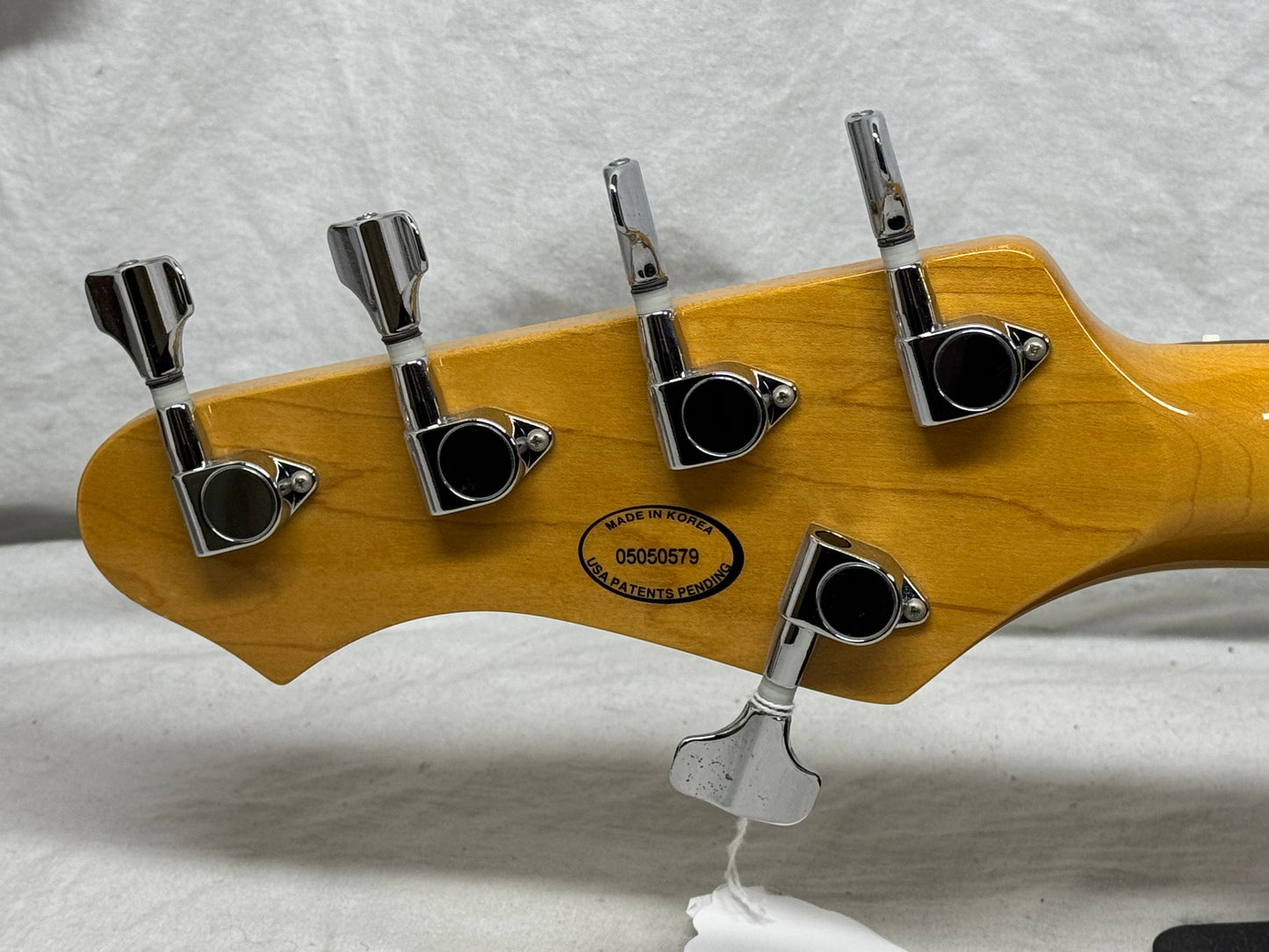 Line 6 Variax Model 700 4-string Bass 2005