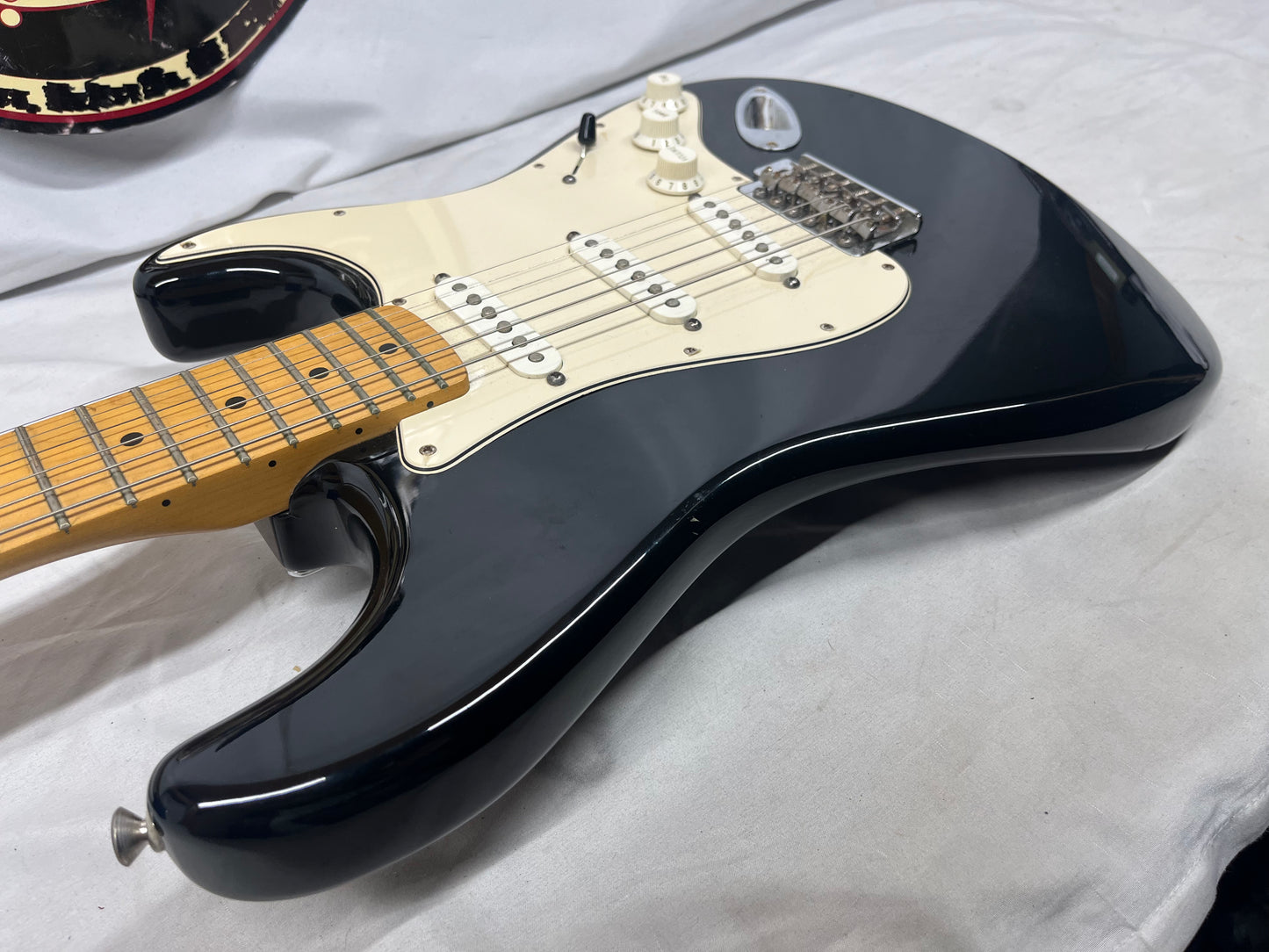 Fender Standard Stratocaster Strat Electric Guitar MIM - Made in Mexico - Black