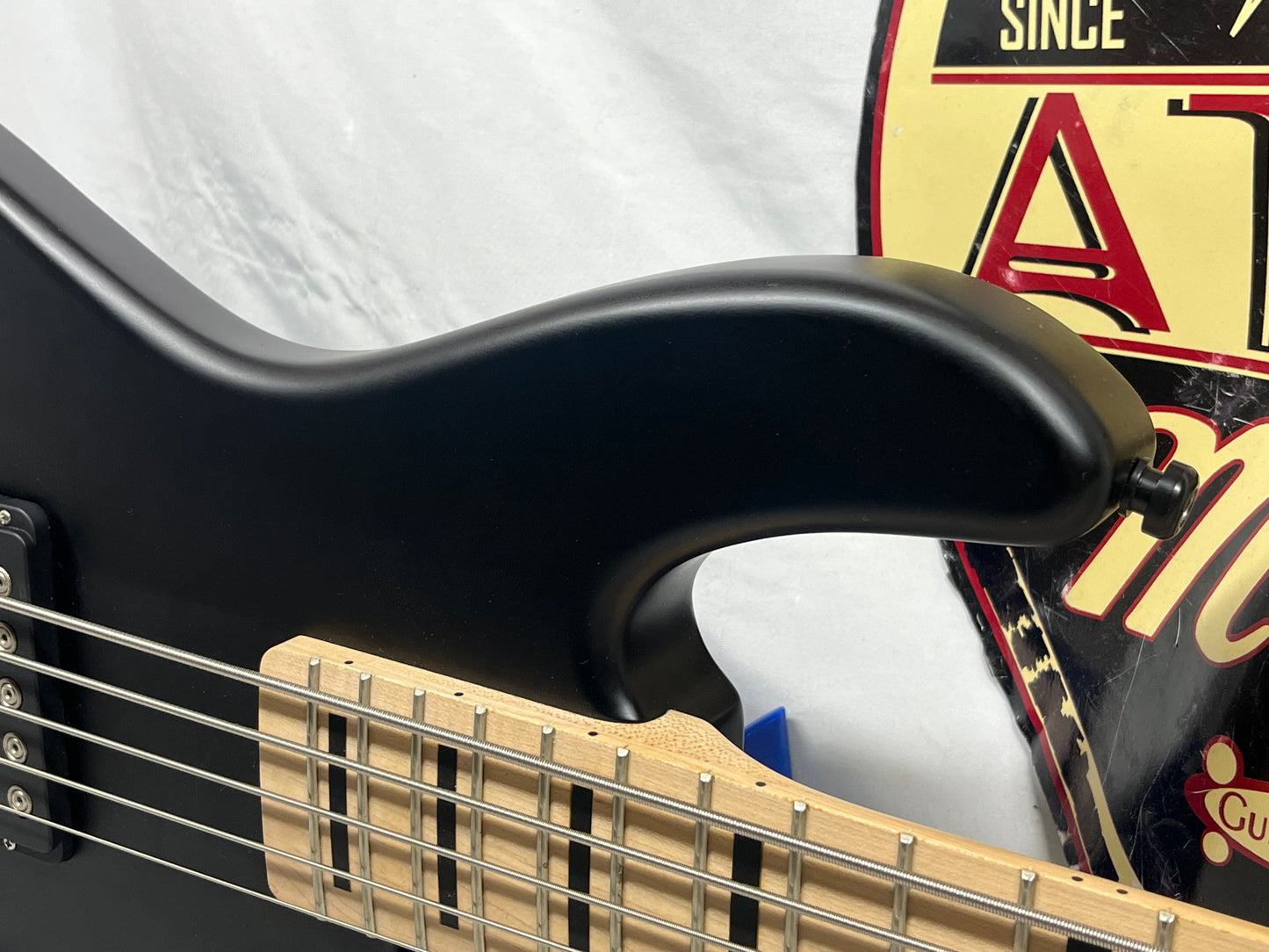 G&L Tribute Series L-2500 5-String Electric Bass