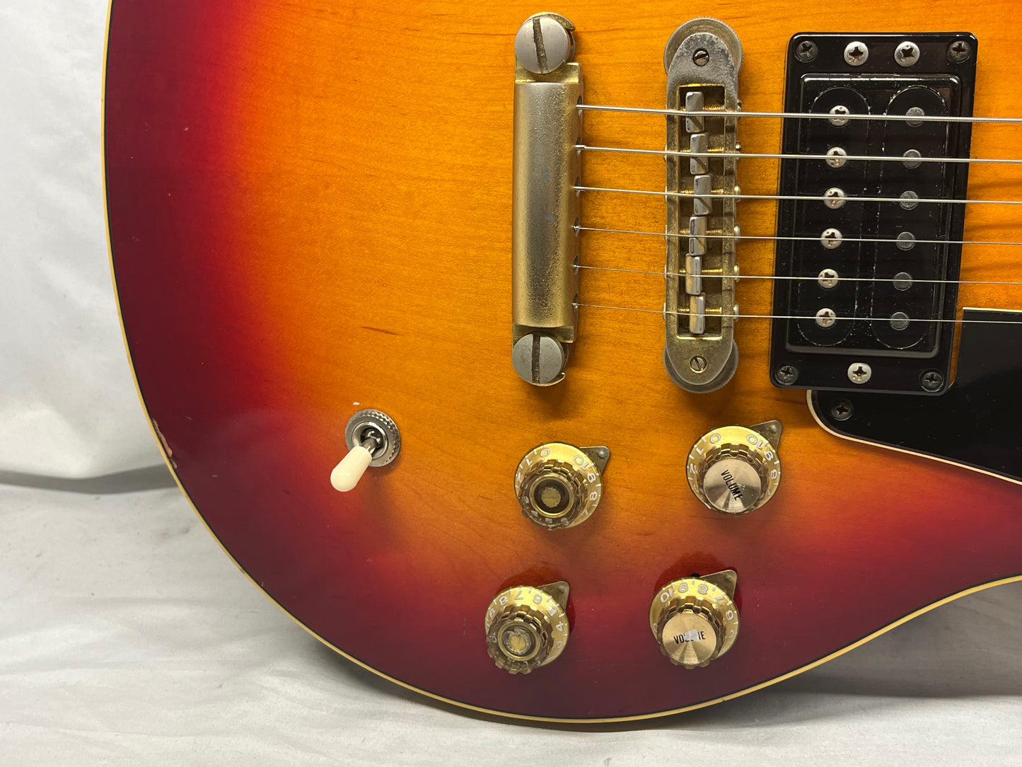Yamaha SX900A Doublecut Electric Guitar with Case