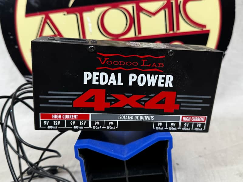 Voodoo Lab Pedal Power 4x4 Pedal Power Supply with Cables - Image 2
