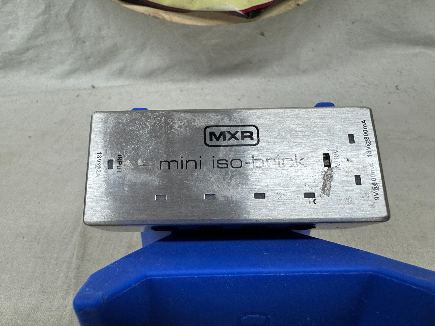 MXR M239 Mini Iso-Brick 5-output Mini Isolated Pedal Power Supply - Brick Only!