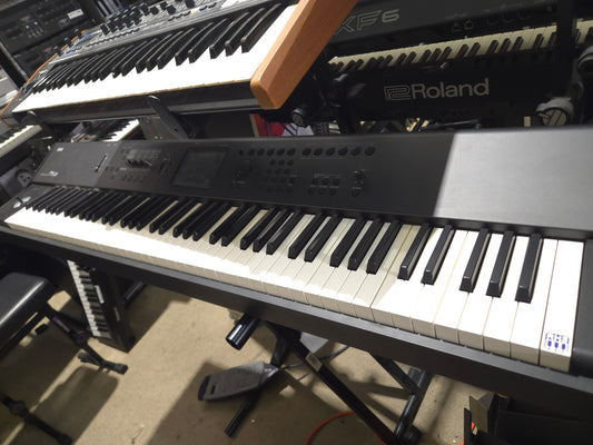 Korg M50 88-Key Music Workstation Keyboard 2000s - Local Pickup Only