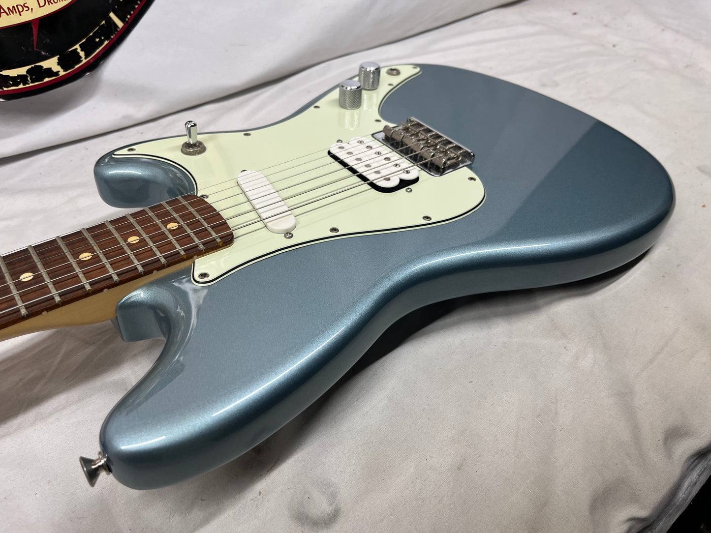 Fender Player Duo-Sonic HS Electric Guitar with Gig Bag MIM - Made in Mexico - Ice Blue Metallic