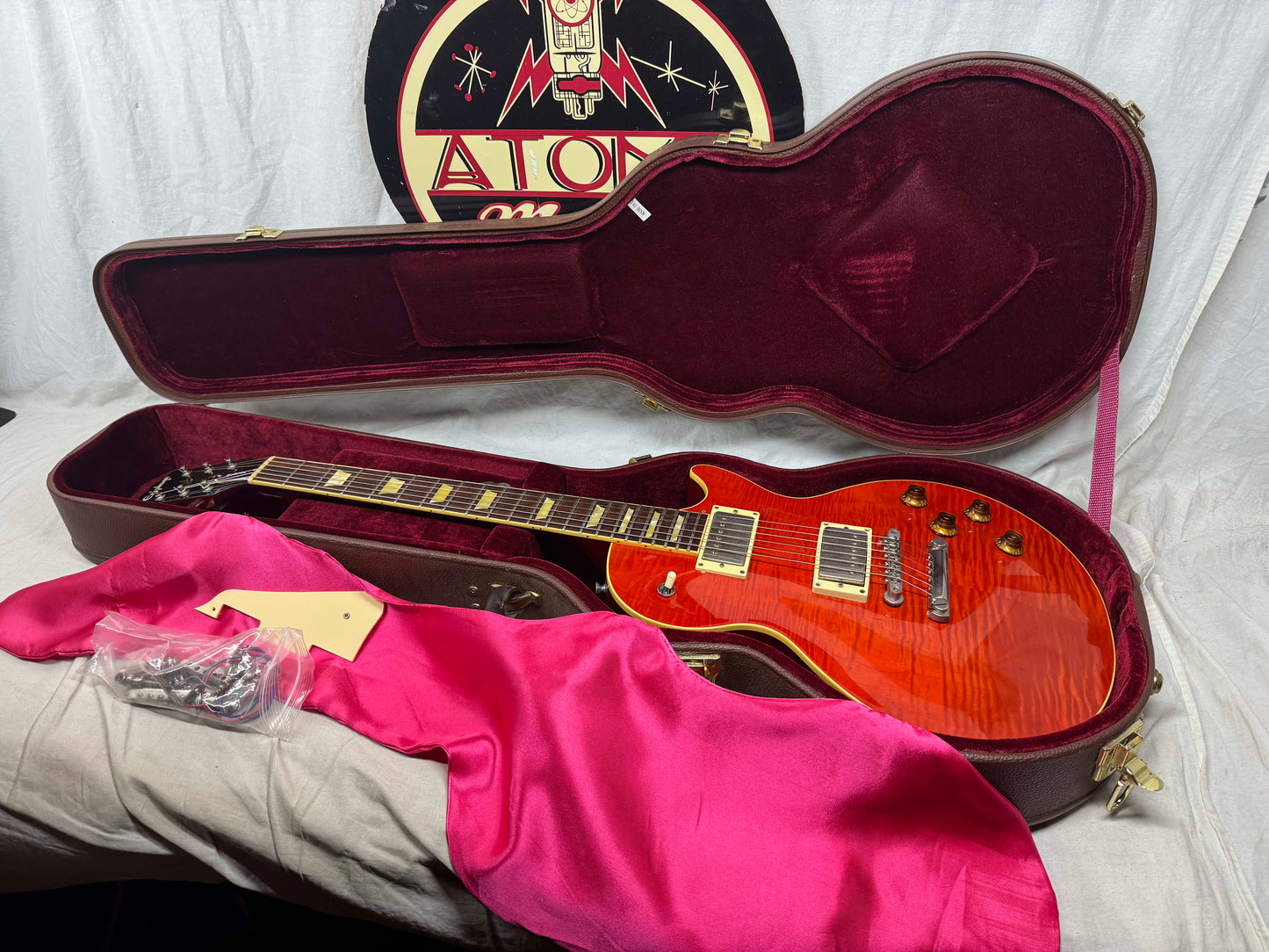 Epiphone Les Paul Guitar with Case - Open Book Headstock - MIJ Made In Japan