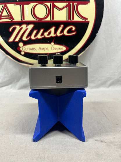 Electro-Harmonix Walking On The Moon Andy Summers Signature Flanger Filter Matrix Pedal with Box