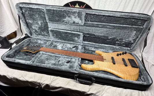 Prat Custom 5-string Bass with Wolfpak Soft Case