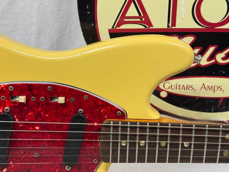 Fender USA Mustang Guitar - Image 2