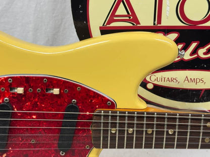 Fender USA Mustang Guitar - Image 2