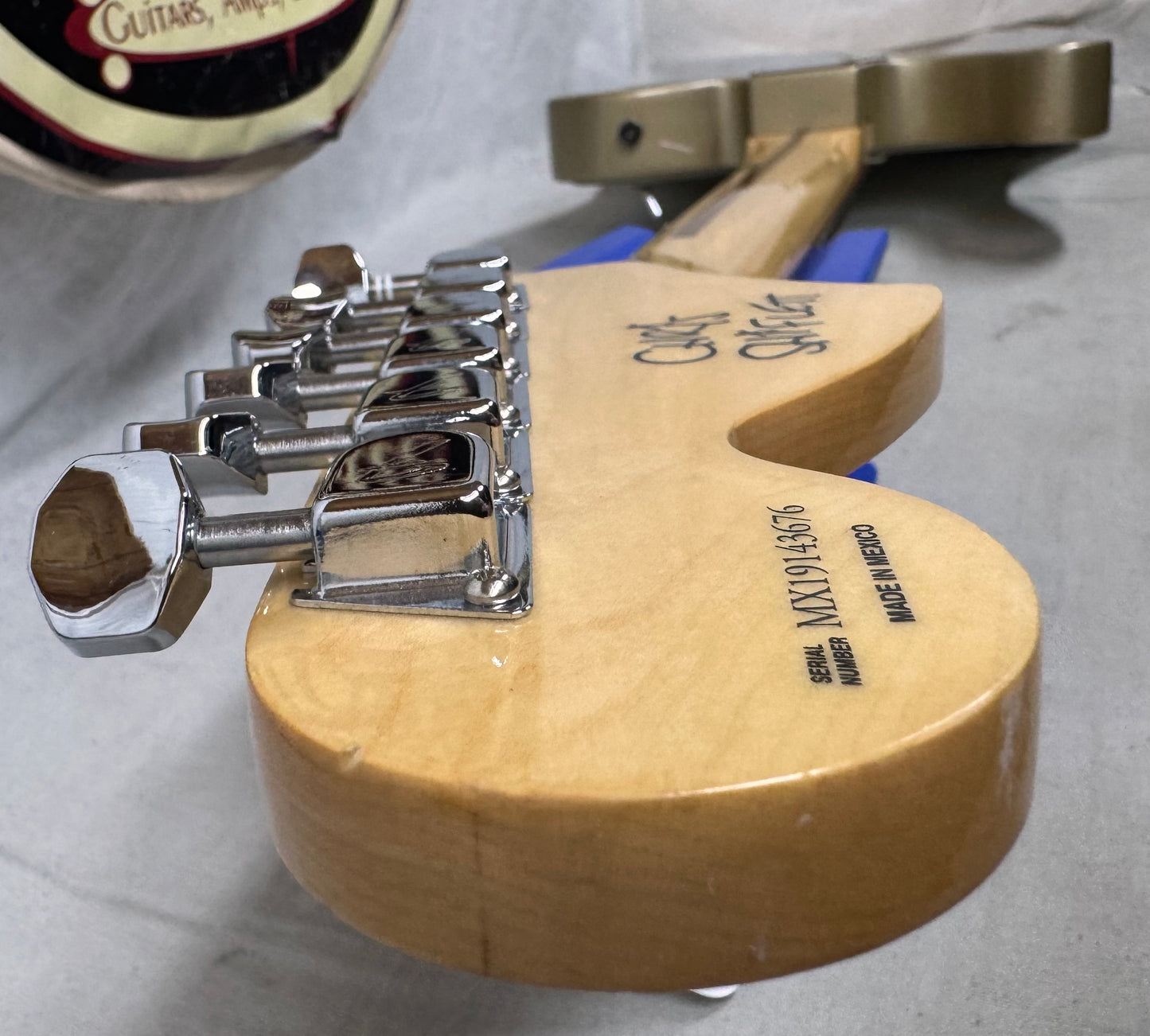 Fender Chris Shiflett Telecaster Deluxe Guitar with Case 2019 - Shoreline Gold / Rosewood fingerboard